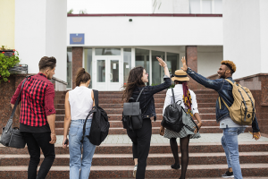 Já Imaginou Seu Filho Fazer Faculdade de Graça?